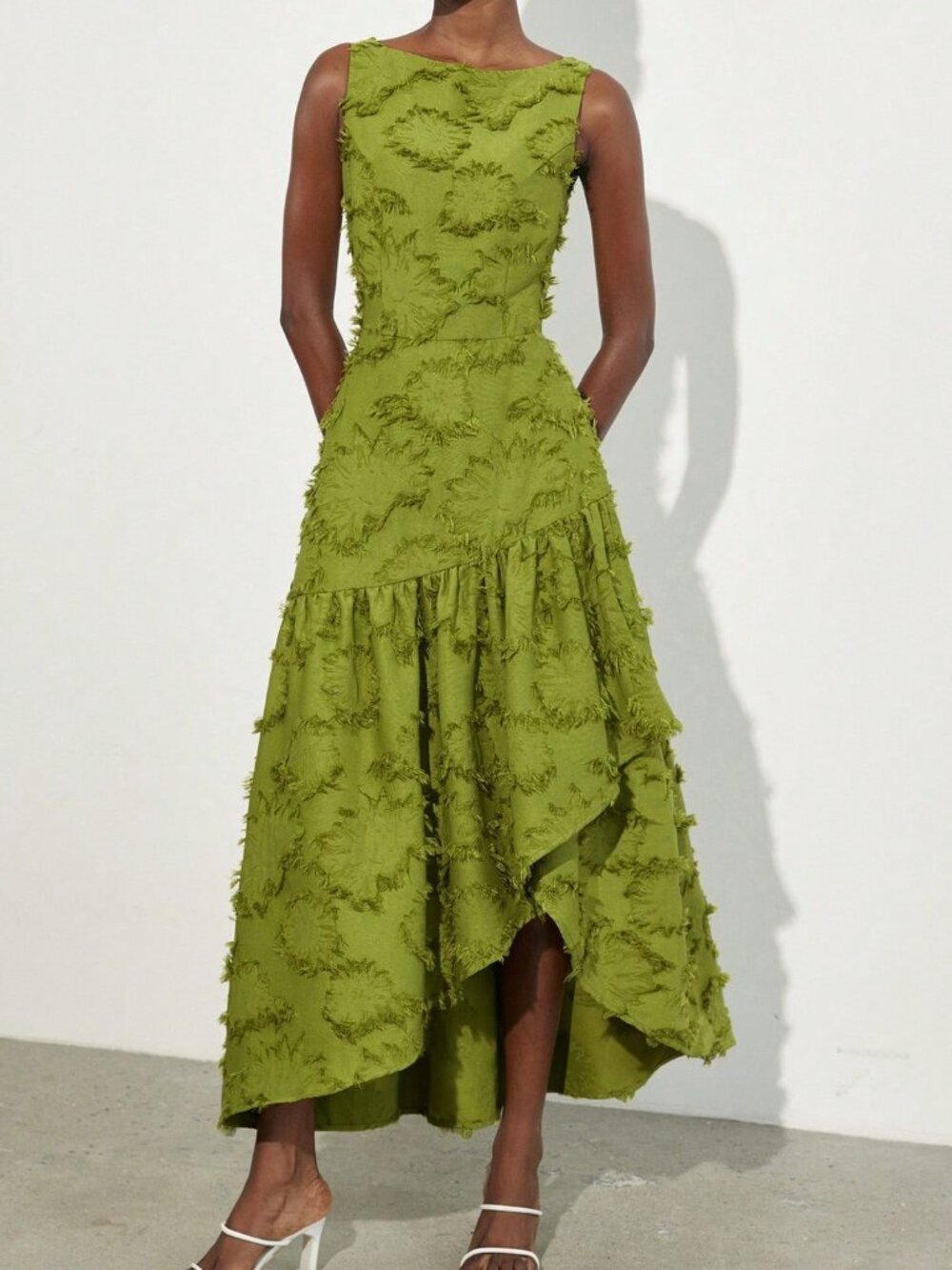 Green Elegant Women's Round Neck Sleeveless Waist-Cinched Skirt Dress - Picture 7 of 7